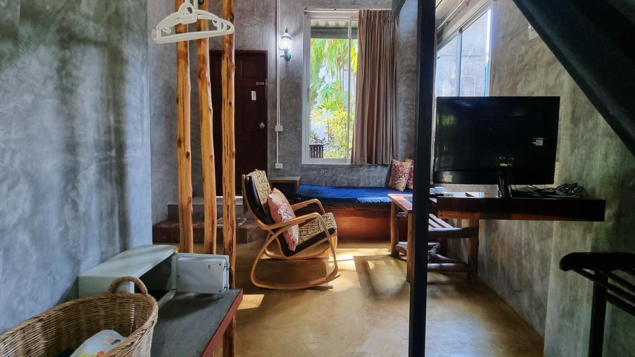 Aonang Third Place Hometel Ao Nang Esterno foto
